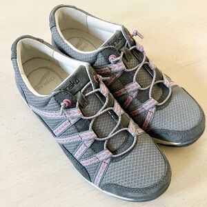 Dansko Harlyn Women’s Casual Sneakers Size 7 Gray and Pink Suede